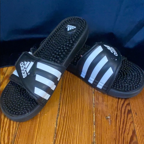clean adidas slides